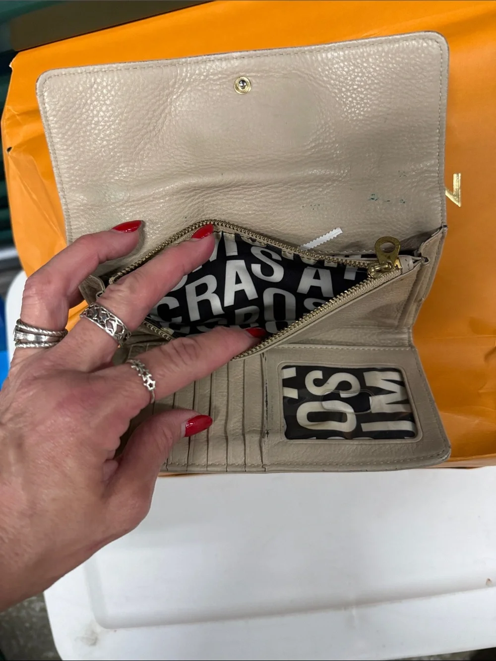 Marc Jacobs classic beige